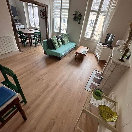 Le Compostelle Apartment Issoudun Luaran gambar