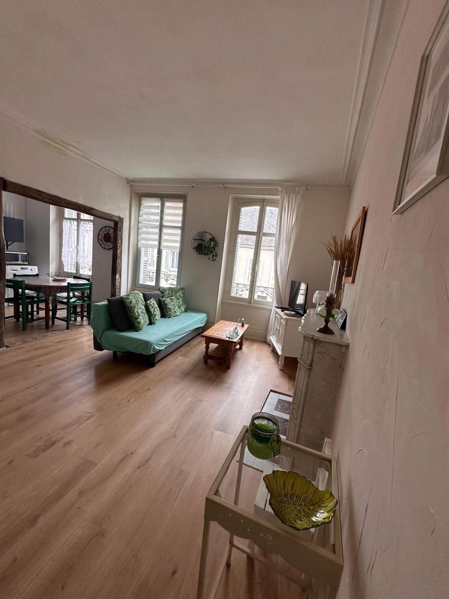 Le Compostelle Apartment Issoudun Luaran gambar